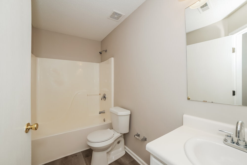 Building Photo - 1036 Sycamore Ln