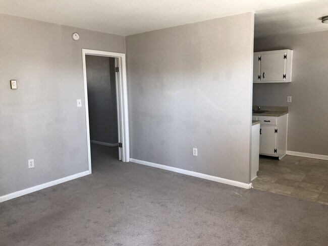 Building Photo - 932 W Ocean View Ave