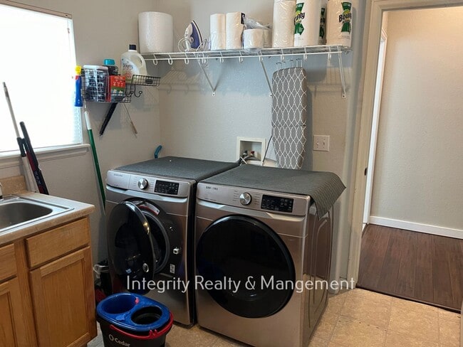 Building Photo - 17754 E Sundew St