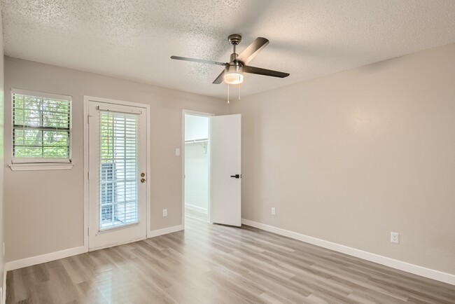 B2 Renovated - 2 Bed 2 Bath - Rise at Highland Meadows