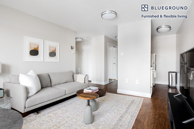 Building Photo - 3405 W 32nd Ave