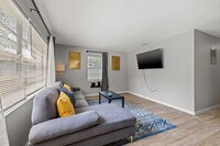 Building Photo - 4219 E Henry Ave