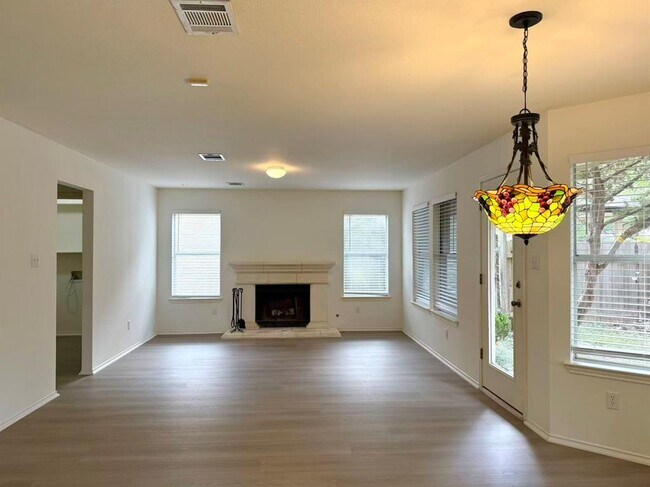 Building Photo - 13520 Bolivia Dr