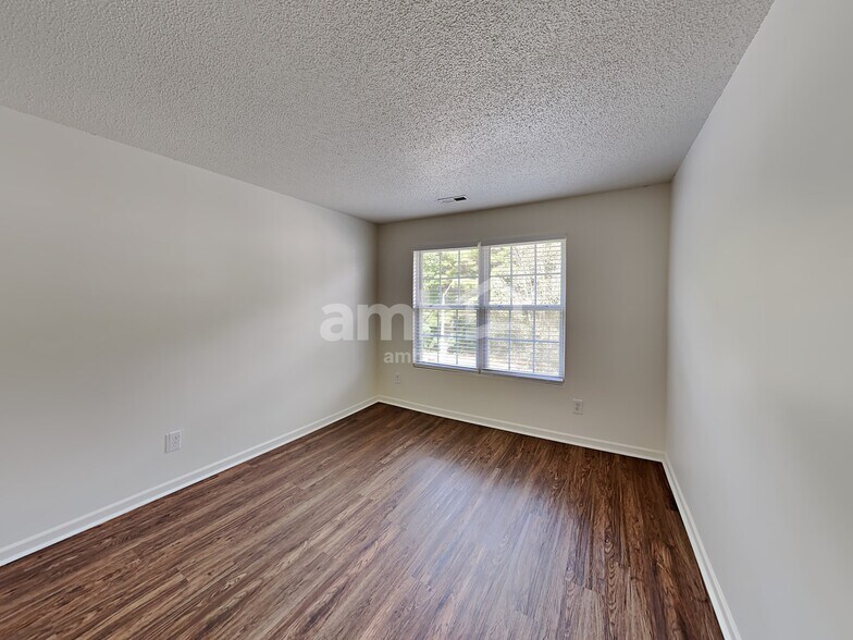 Building Photo - 1327 Arbor Greene Dr