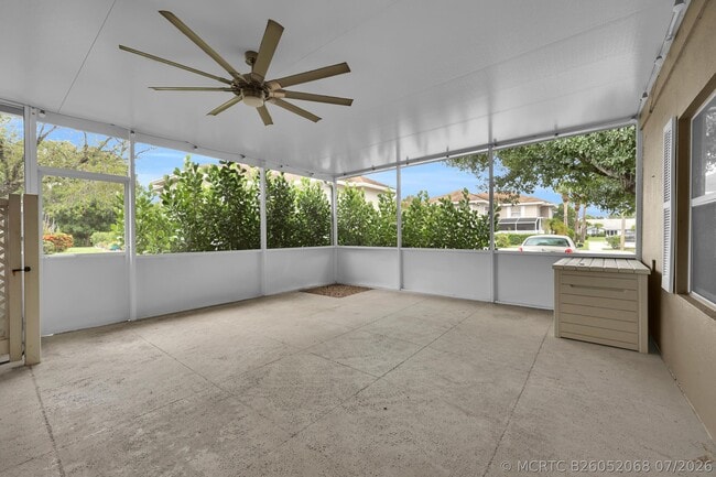 Building Photo - 3513 SW Sunset Trace Cir