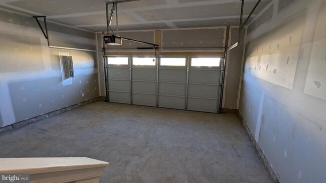 Building Photo - 11 Edinburgh Ct