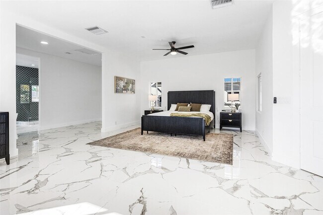 Building Photo - 7132 NW 62nd Terrace