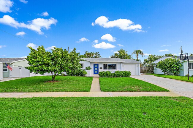 Building Photo - 428 Ebbtide Dr