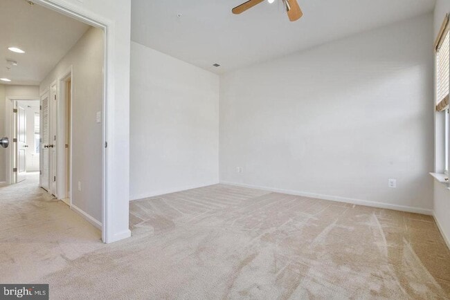 Building Photo - 13250 Shawnee Ln