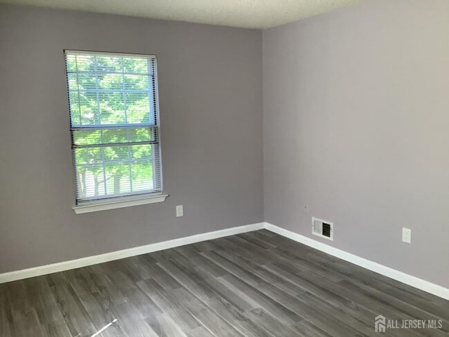 Building Photo - 336 Wimbeldon Ct