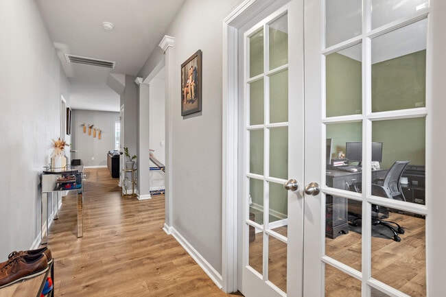 Building Photo - 68 Black Crk Dr