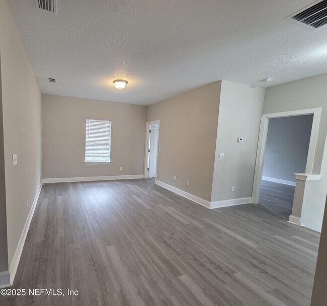 Building Photo - 1494 Shadow Creek Dr