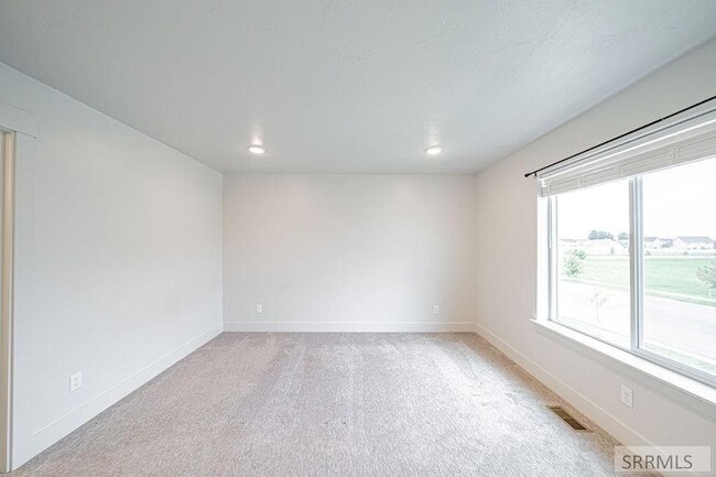 Building Photo - 651 S 2400 W