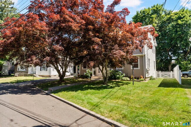 Building Photo - 41 Grasso Terrace
