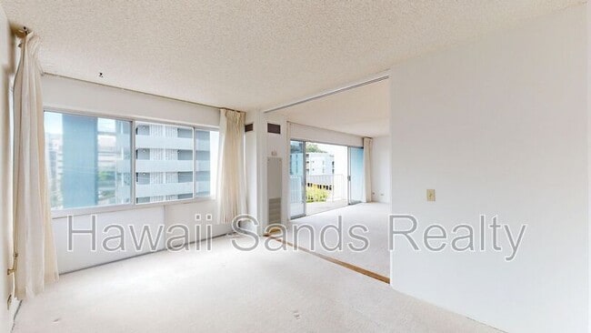 Building Photo - 710 Lunalilo St