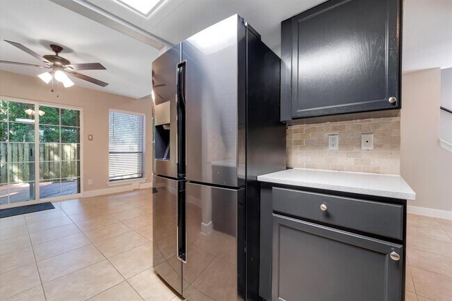 Building Photo - 30 Willowwood Cir