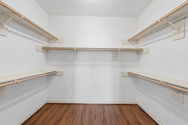 Building Photo - 2906 Anita St