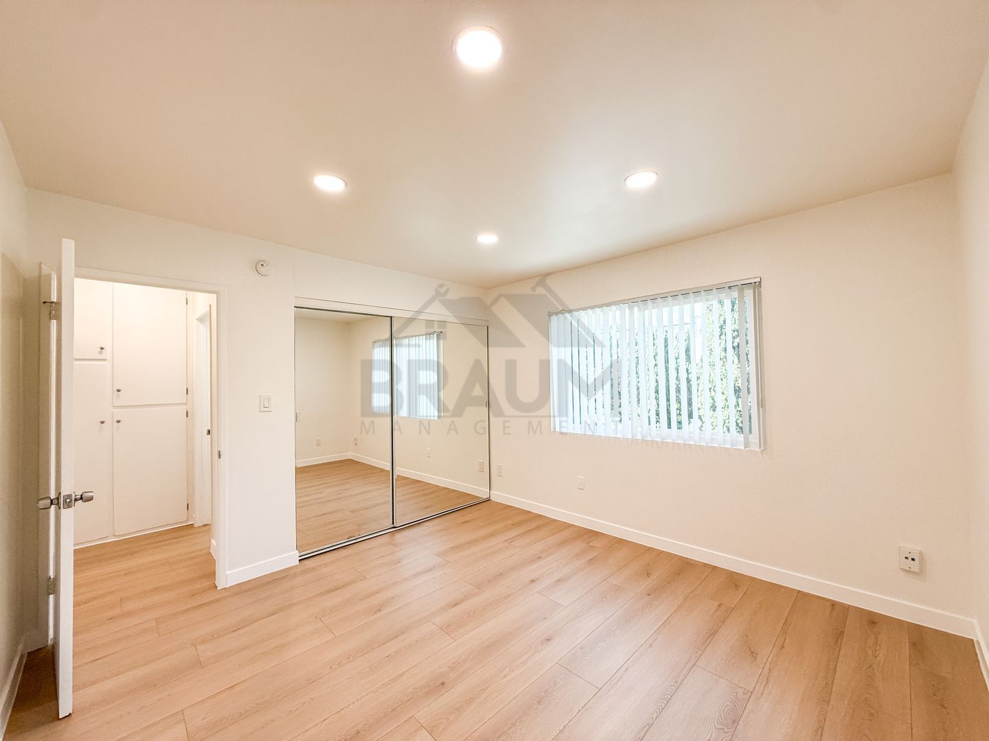 Building Photo - 5611 Fulcher Ave