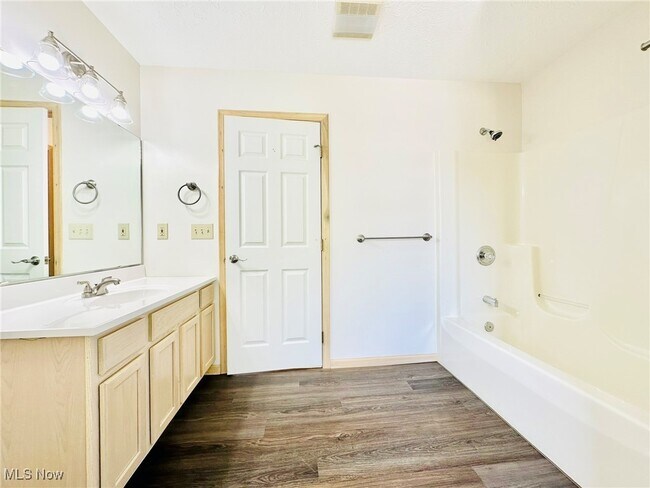 Building Photo - 4252 Taylor Ct