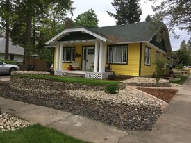 Building Photo - 726 4th St