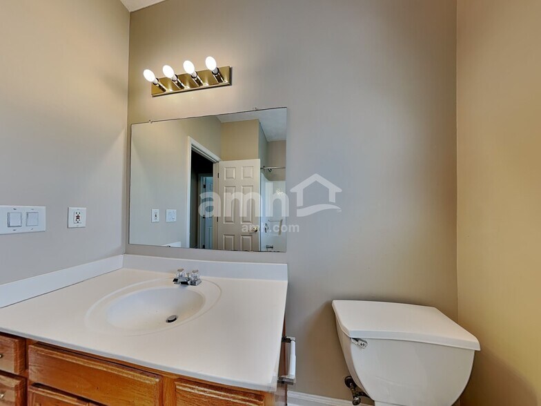 Building Photo - 4284 Wood Cove Dr