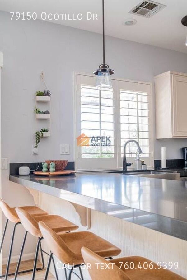 Building Photo - 79150 Ocotillo Dr