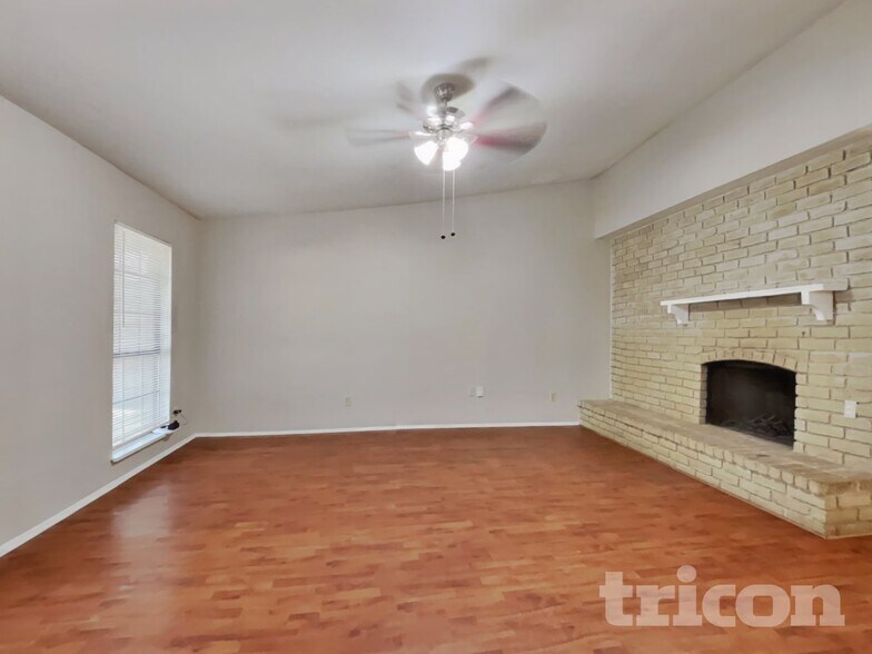 Building Photo - 6734 Pickett Dr