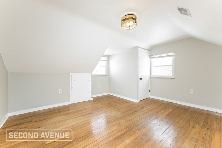 Building Photo - 128 Bellwood Dr