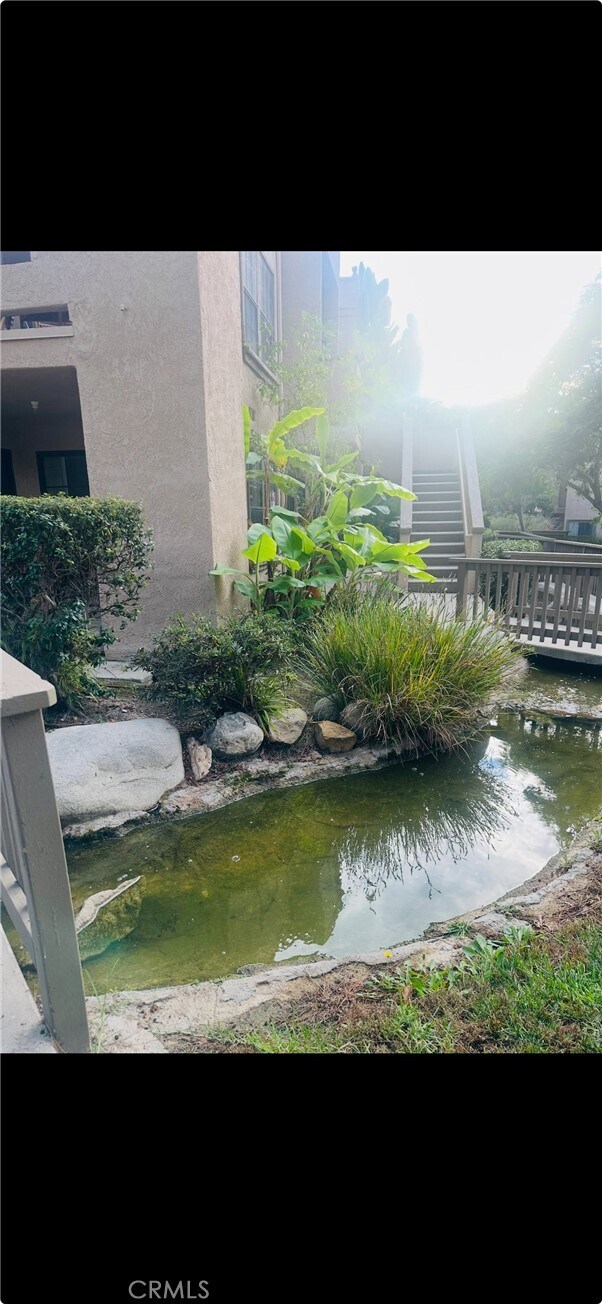 Building Photo - 1062 Calle Del Cerro