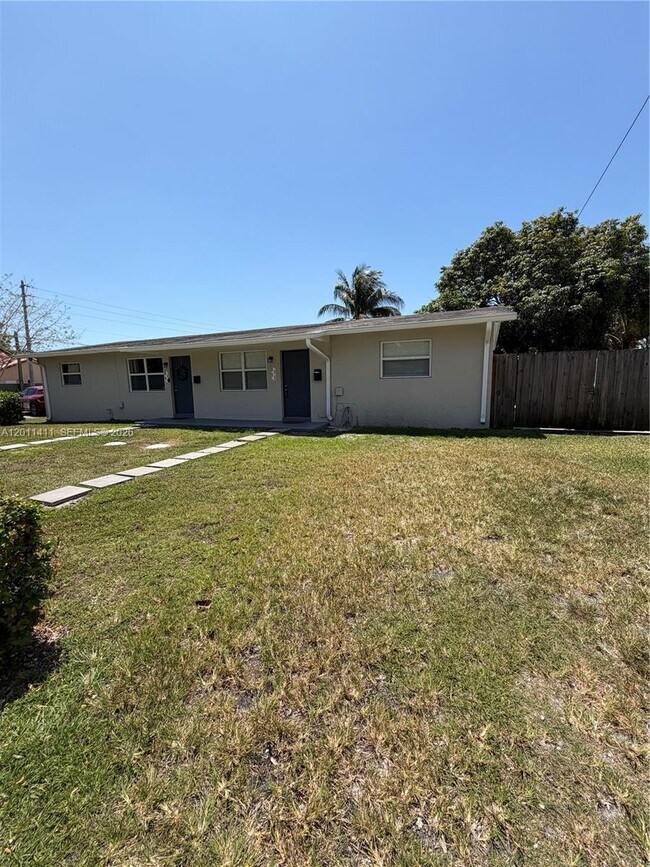 Building Photo - 9250 SW 168th St