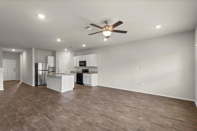 Building Photo - 5705 Brocade Dr