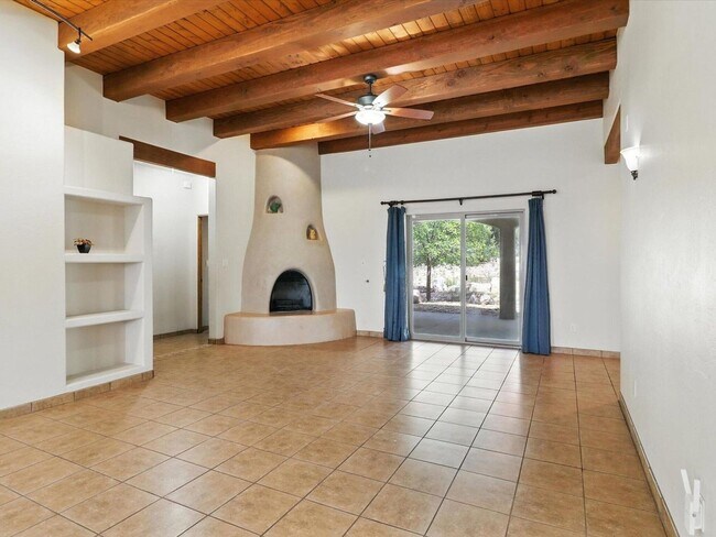 Building Photo - 4 Bedroom, 4 Bathroom Home in Sandia Park, NM