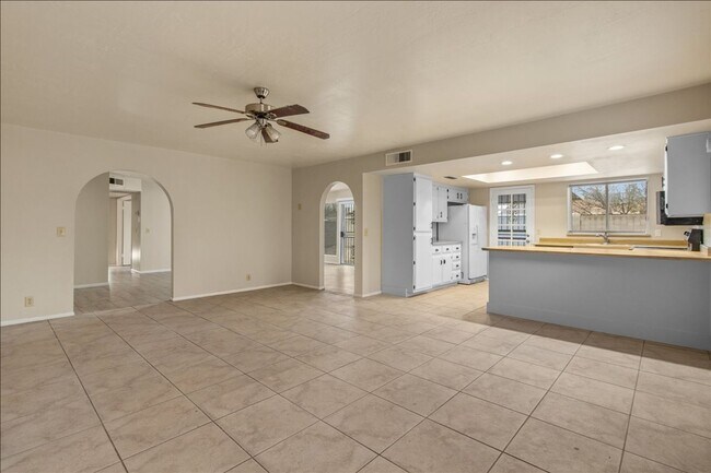 Building Photo - Spectacular Updates, 3 Bedroom 2 Bath