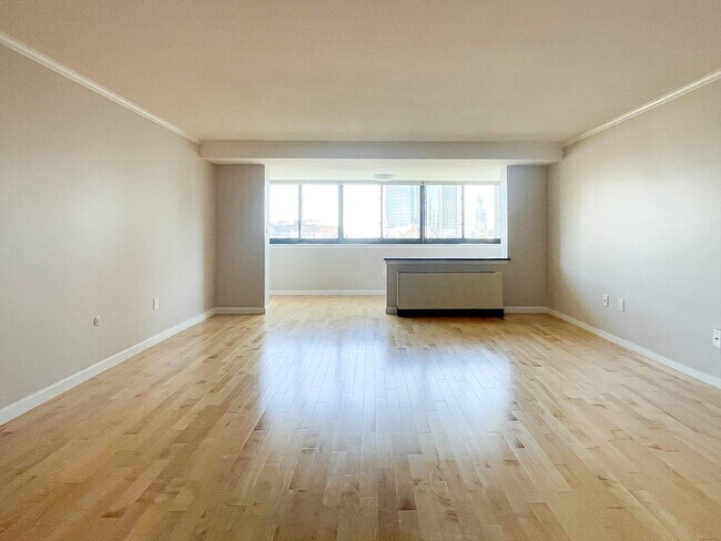 Building Photo - 9 Hawthorne Pl