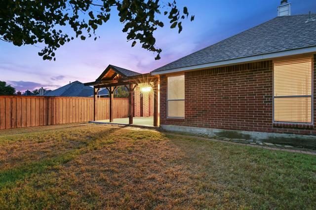 Building Photo - 280 Beech Dr