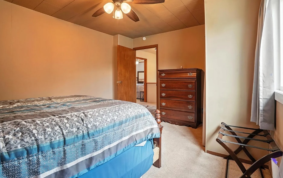 Building Photo - 212 May St