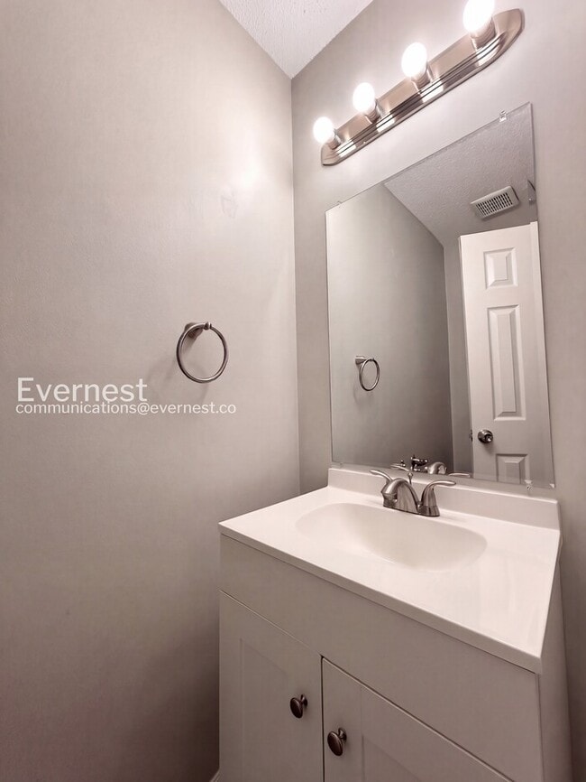 Building Photo - 1356 Mistletoe Ridge Pl NW