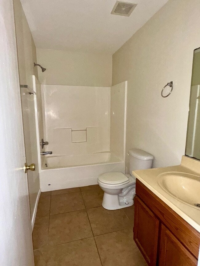 Building Photo - 3807 Katiana Dr