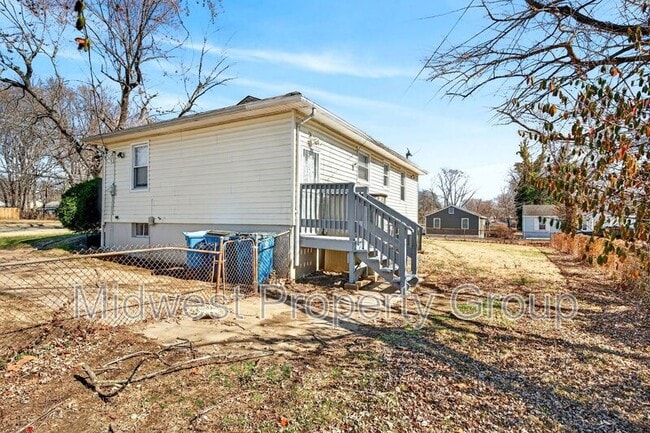 Building Photo - 8280 Frost Ave