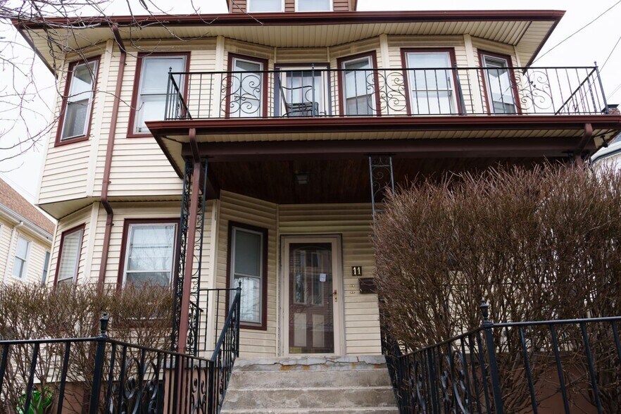 Building Photo - 11 Bowdoin St