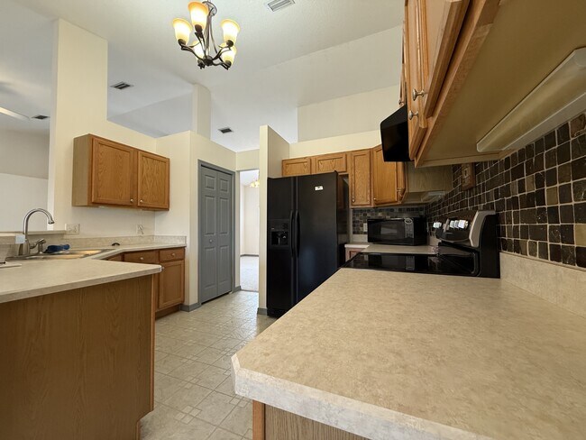 Building Photo - 4728 Innisbrook Ct N