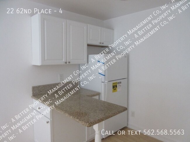 Building Photo - 22 62nd Pl