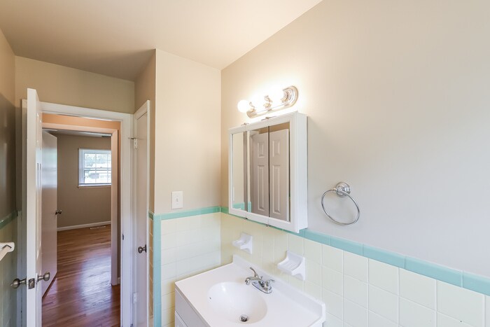 Building Photo - 4310 Irondale Dr NW
