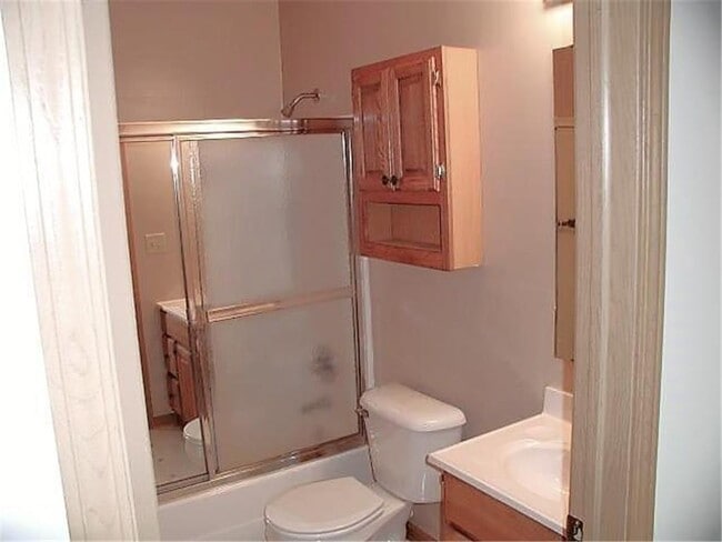 Building Photo - 1322 214th Ave