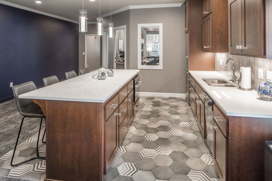 Parkside Apartments 4075 Aerial Way Eugene OR 97402 Apartment Finder