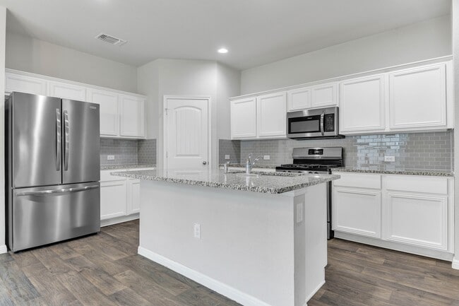 Building Photo - 3311 Brywood Dr