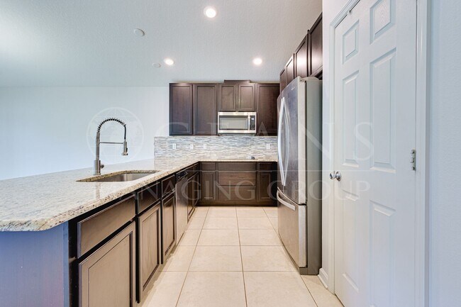 Building Photo - 3/2 Split Plan Home in Cypress Place