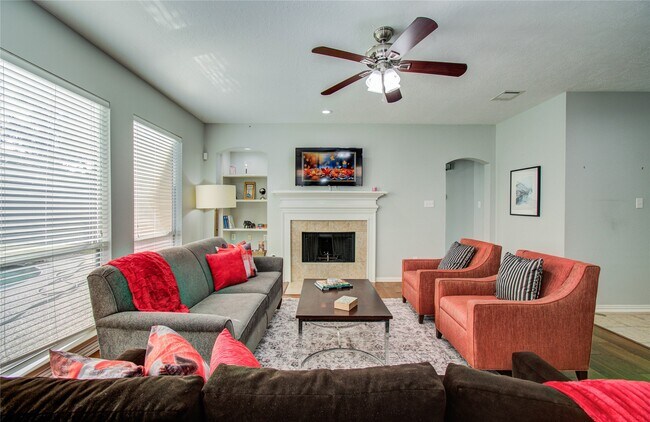 Building Photo - 4907 Mountain Fork