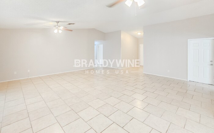 Building Photo - 28305 International Dr