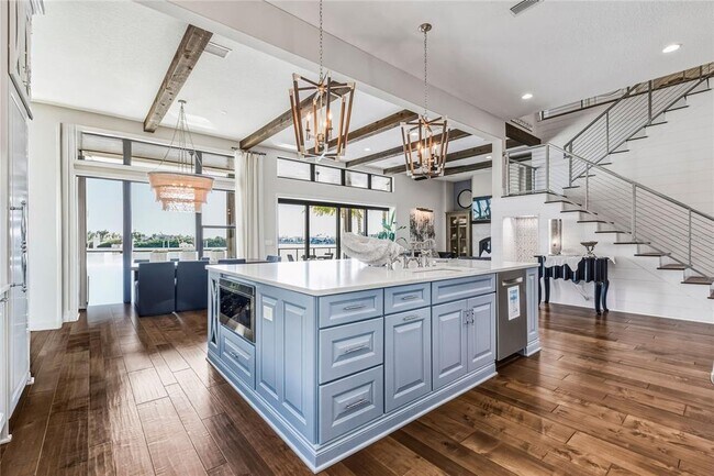 Building Photo - 459 20th Ave